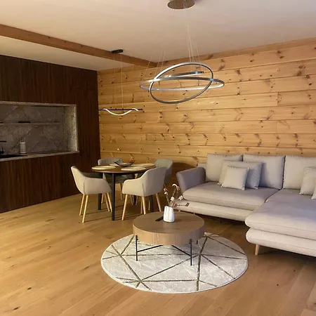 Luxy Apartment Vel'ka Lomnica